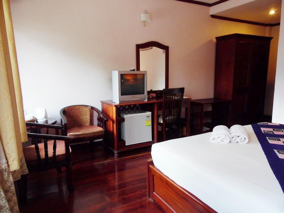 לואנג פרבאנג E-Outfitting Vang Thong Hotel מראה חיצוני תמונה