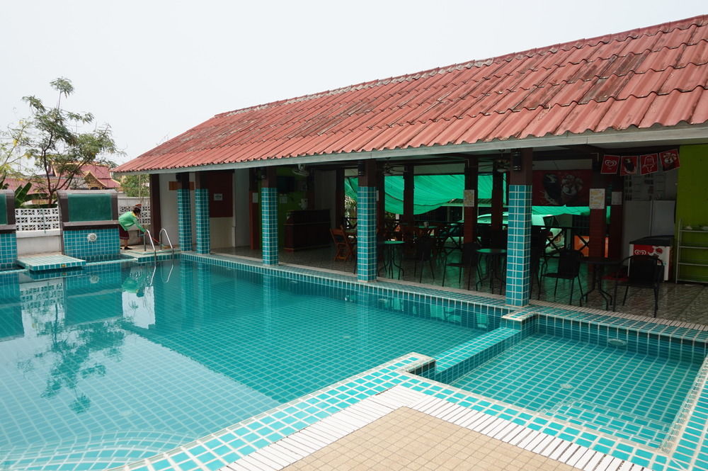 לואנג פרבאנג E-Outfitting Vang Thong Hotel מראה חיצוני תמונה