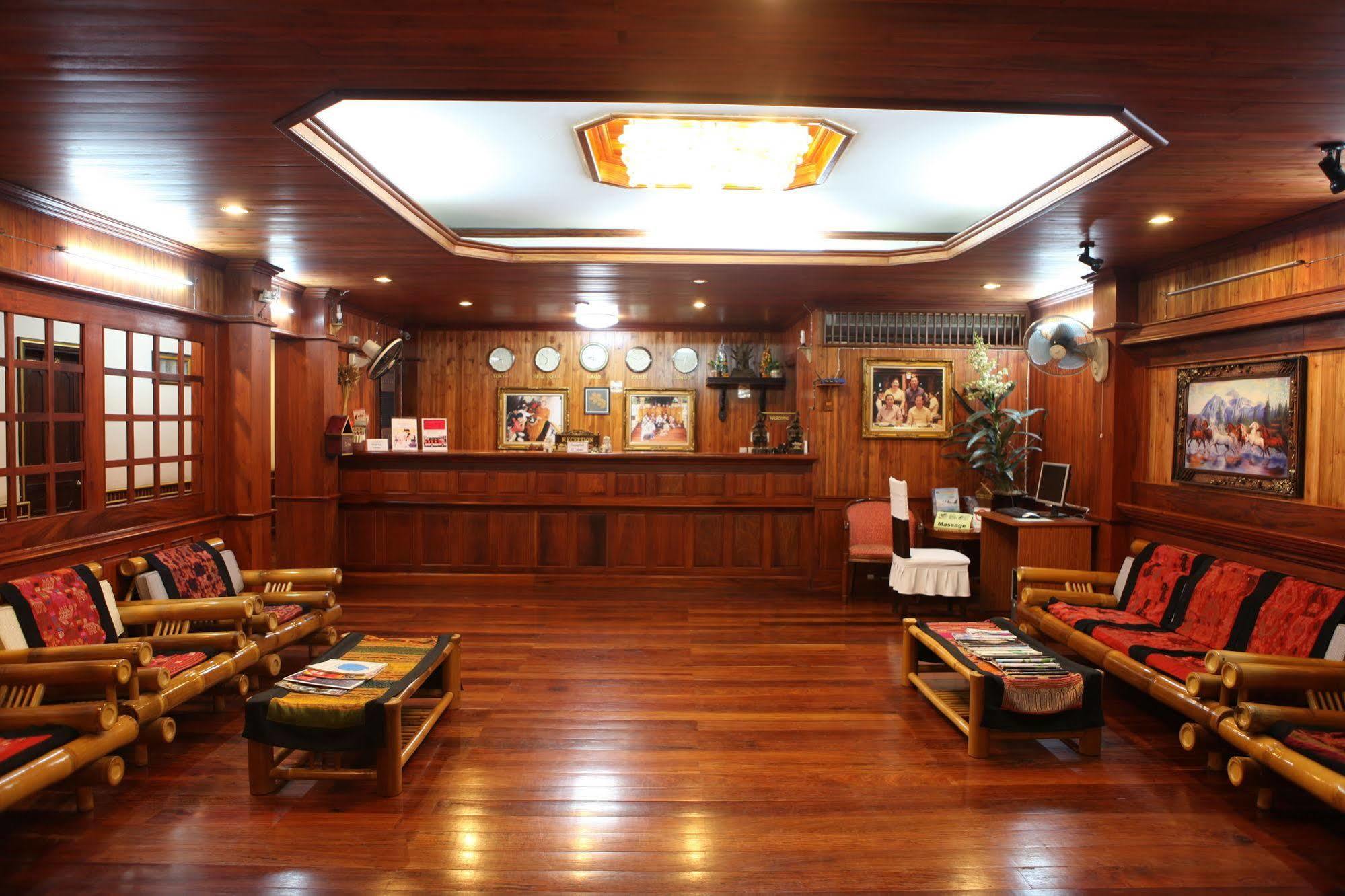 לואנג פרבאנג E-Outfitting Vang Thong Hotel מראה חיצוני תמונה