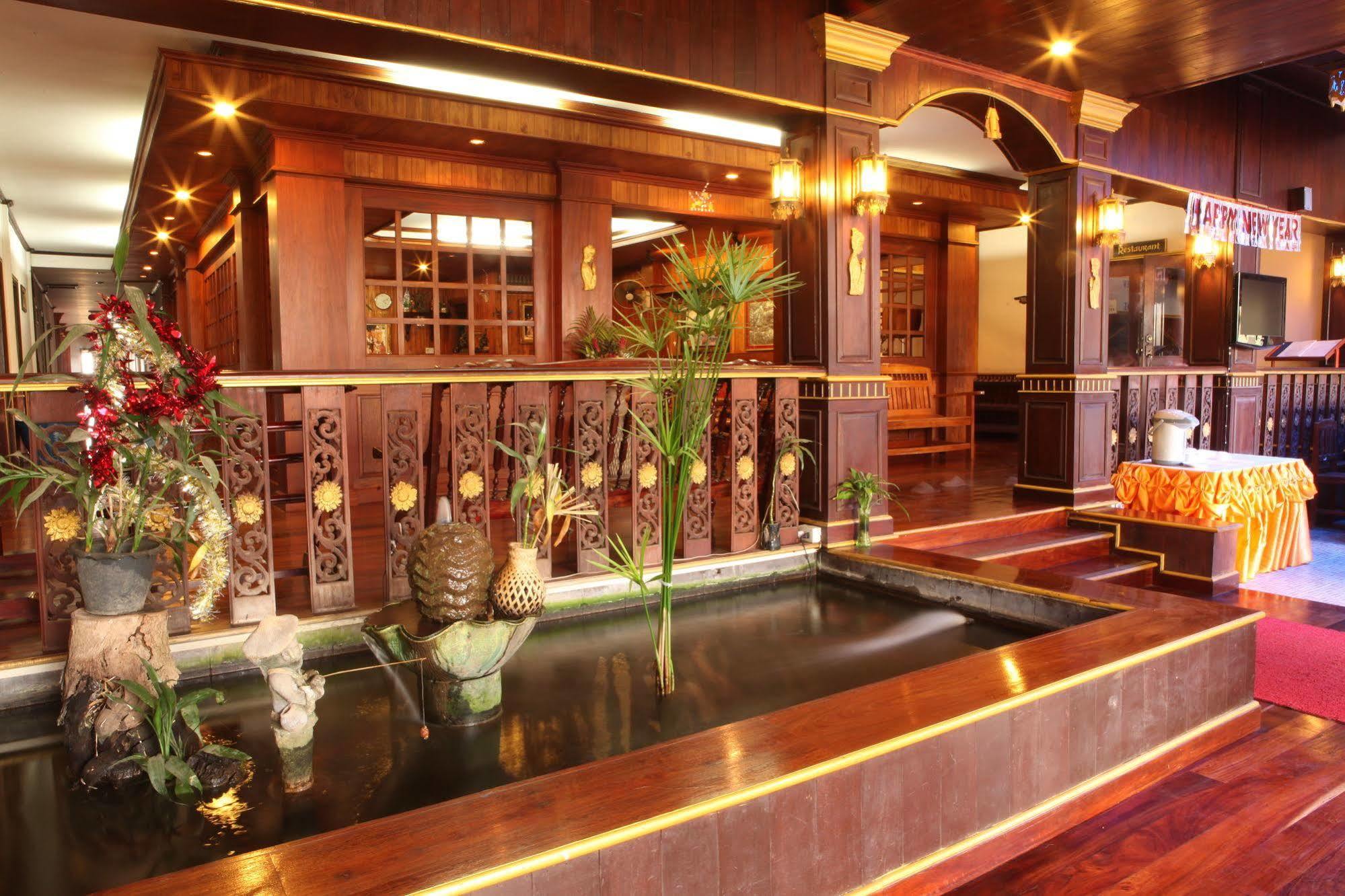 לואנג פרבאנג E-Outfitting Vang Thong Hotel מראה חיצוני תמונה