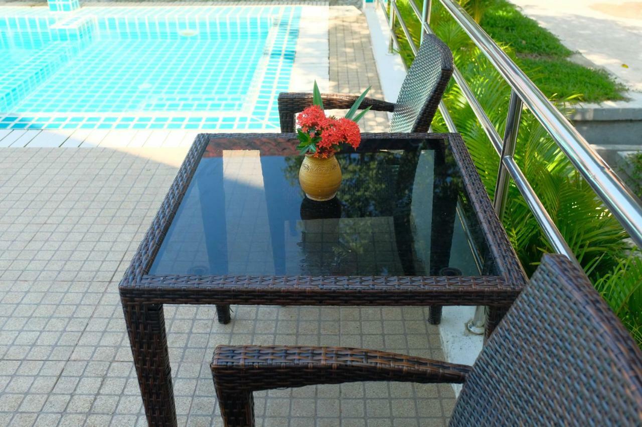 לואנג פרבאנג E-Outfitting Vang Thong Hotel מראה חיצוני תמונה