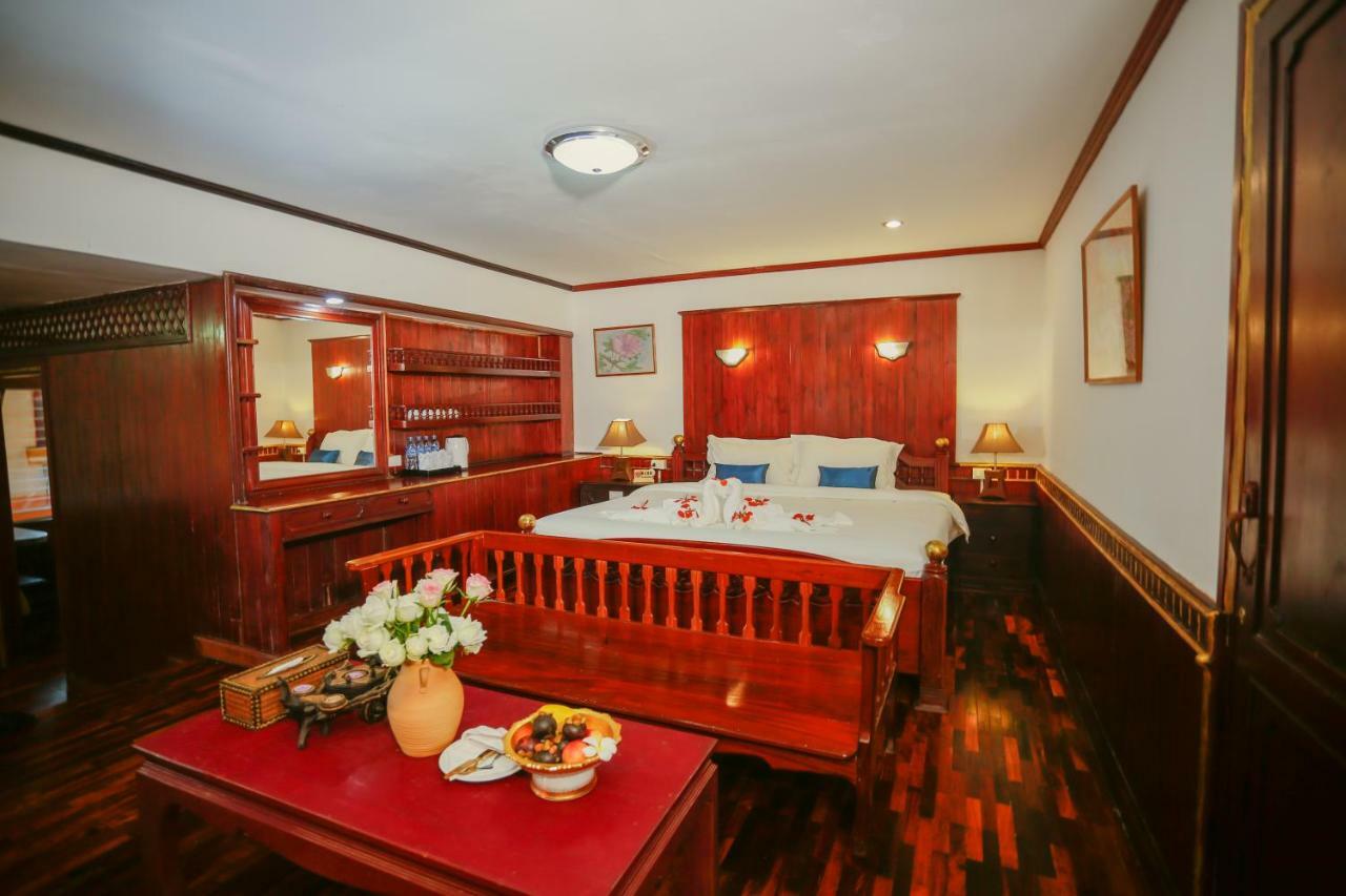לואנג פרבאנג E-Outfitting Vang Thong Hotel מראה חיצוני תמונה